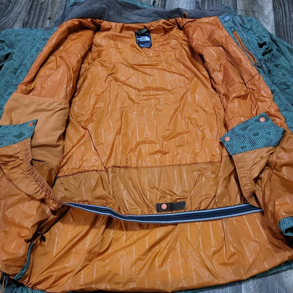 The North Face Green Jacket Size XL Hexagon Pattern Centipede Camouflage